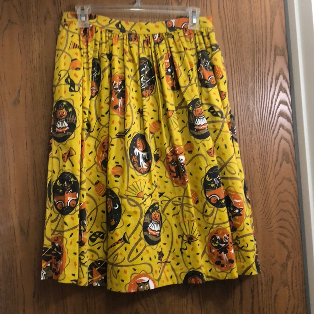 Kitschy witch Halloween skirt